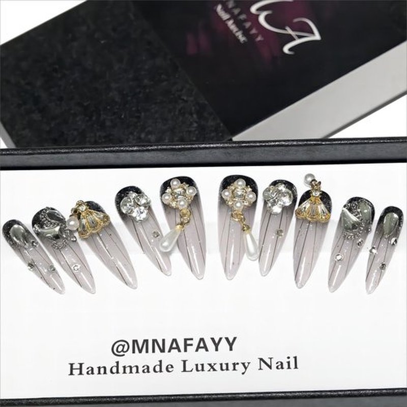 Handmade Press On Nails, Luxury & Custom Fake Nails 3D Handmade Reusable UV Finished False Nails, Hand-Painted Nails Design by Professional Nail Artist Salon Acrylic Nail Kit With Gift Box 10PCS-S