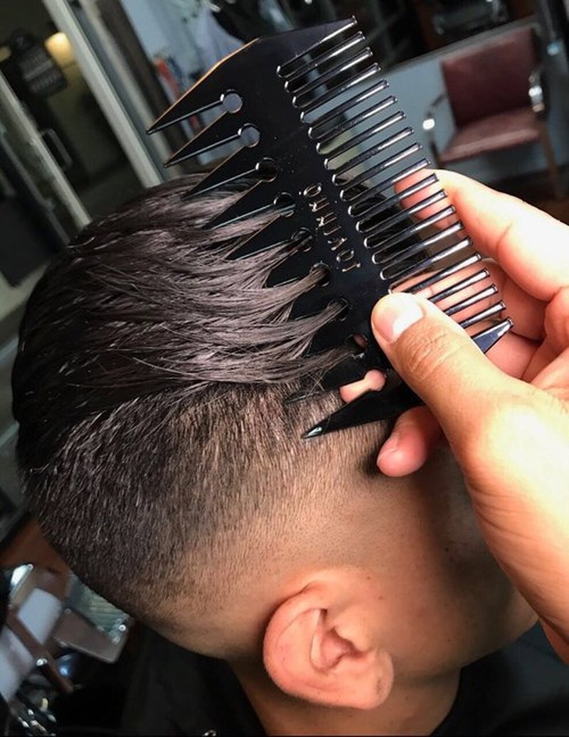 Jovinno Hair Styling Metal Hair & Beard Comb Premium Quality Luxury Dual-Sided Wide + Fine Tooth Designed To Promote A Unique Hair Contour … (Black Metal)
