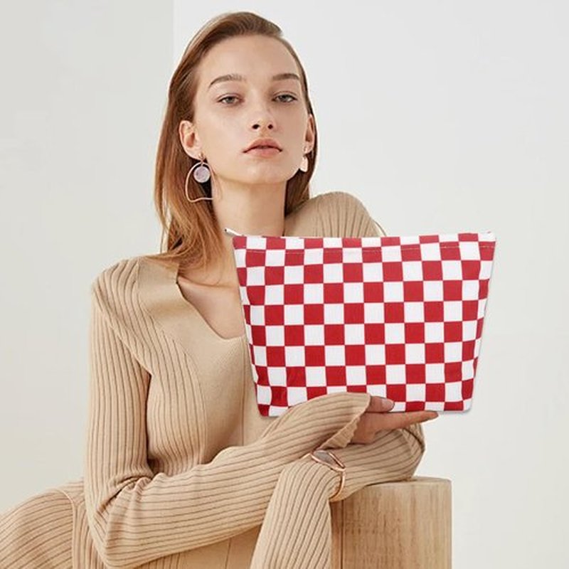 Wudimeitt Cosmetic bag Makeup bag Preppy Cute Corduroy Toiletry bag for women travel essentials (Plaid red)