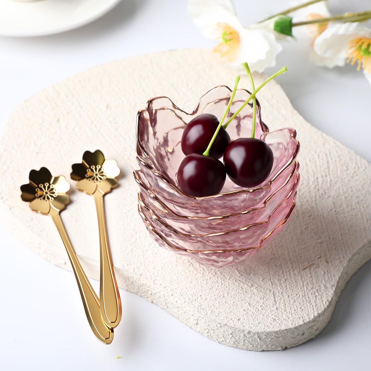 Yiyiring Set of 8 Pink Cherry Blossom Glass Bowls with Flower Spoons, Sakura Sauce Dishes Seasoning Little Bowl Japanese Flower Crystal Glass Appetizer Plates for Dipping Ice Cream(Gold Rim)