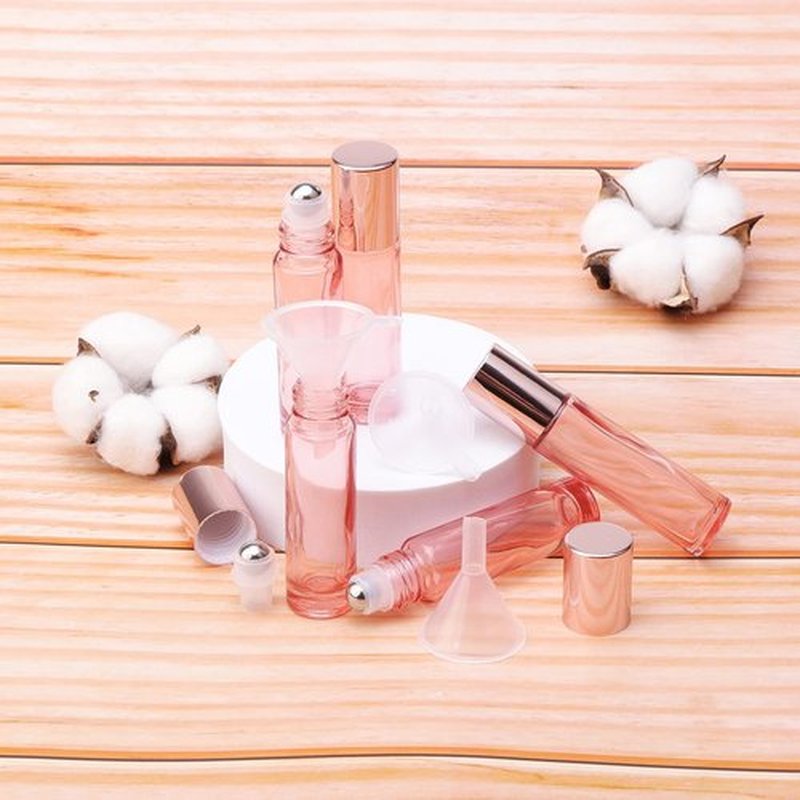 Newzoll 45 Pcs Glass Roller Bottles, 10 ml Thick Glass Roll on Bottles Massage Glass Roller Vials Containers for Essential Oil Perfumes Aromatherapy Lip Balms, Rose Gold