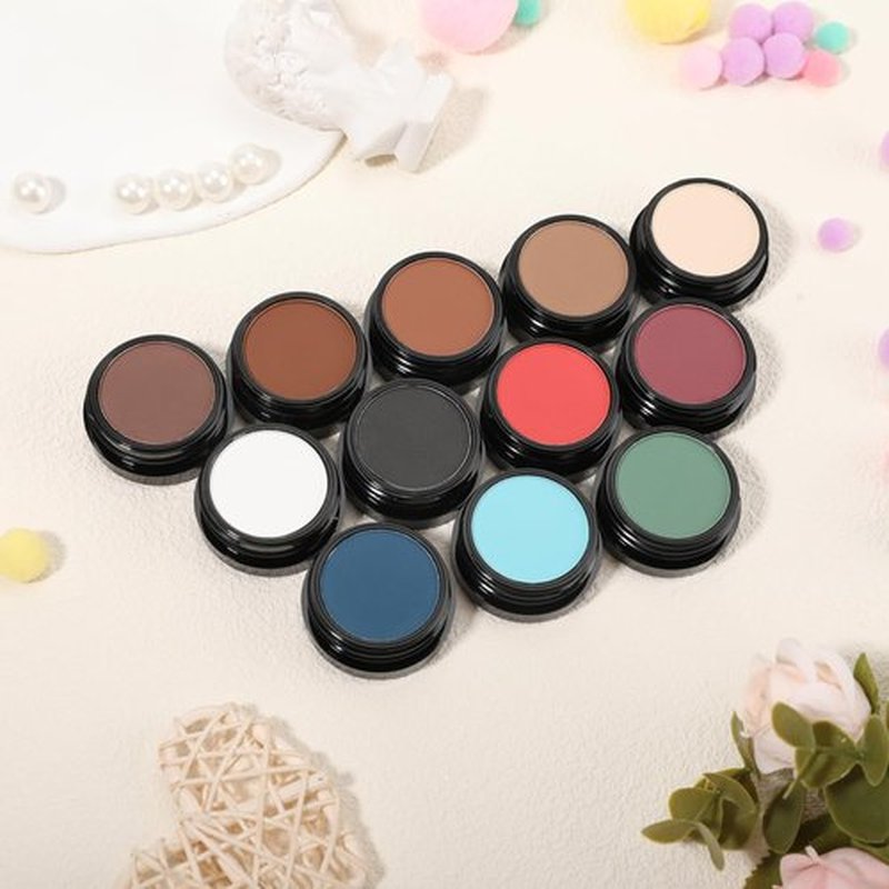 FIVEFULU Single Green Eyeshadow, Pressed Powder Matte Green Eye Shadow Palette Make-up, Blendable Long Lasting High Pigment Green Eye Makeup Halloween Green Eye Paint & Face Body Paint