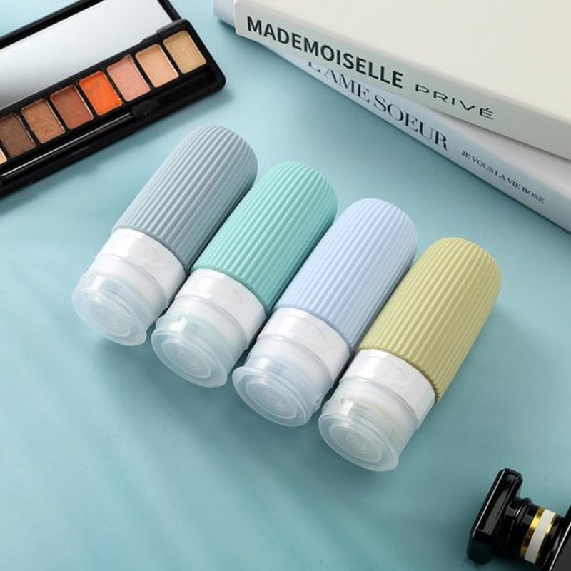 Mrsdry Travel Bottles for Toiletries, Tsa Approved 2oz Travel Bottles, BPA Free Leak Proof Travel Size Toiletry Containers, Refillable Travel Accessories with Toiletry Bag for Shampoo Liquid (4 Pack)