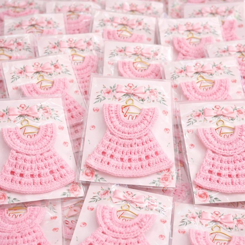 Novabright 50 Pcs Baby Shower Party Favors for Guests Miniature Crochet Dress Magnets with Cards Baby Shower Gifts, Newborn Favors, Thank You Welcome Gifts for Gender Reveal Baptism Party