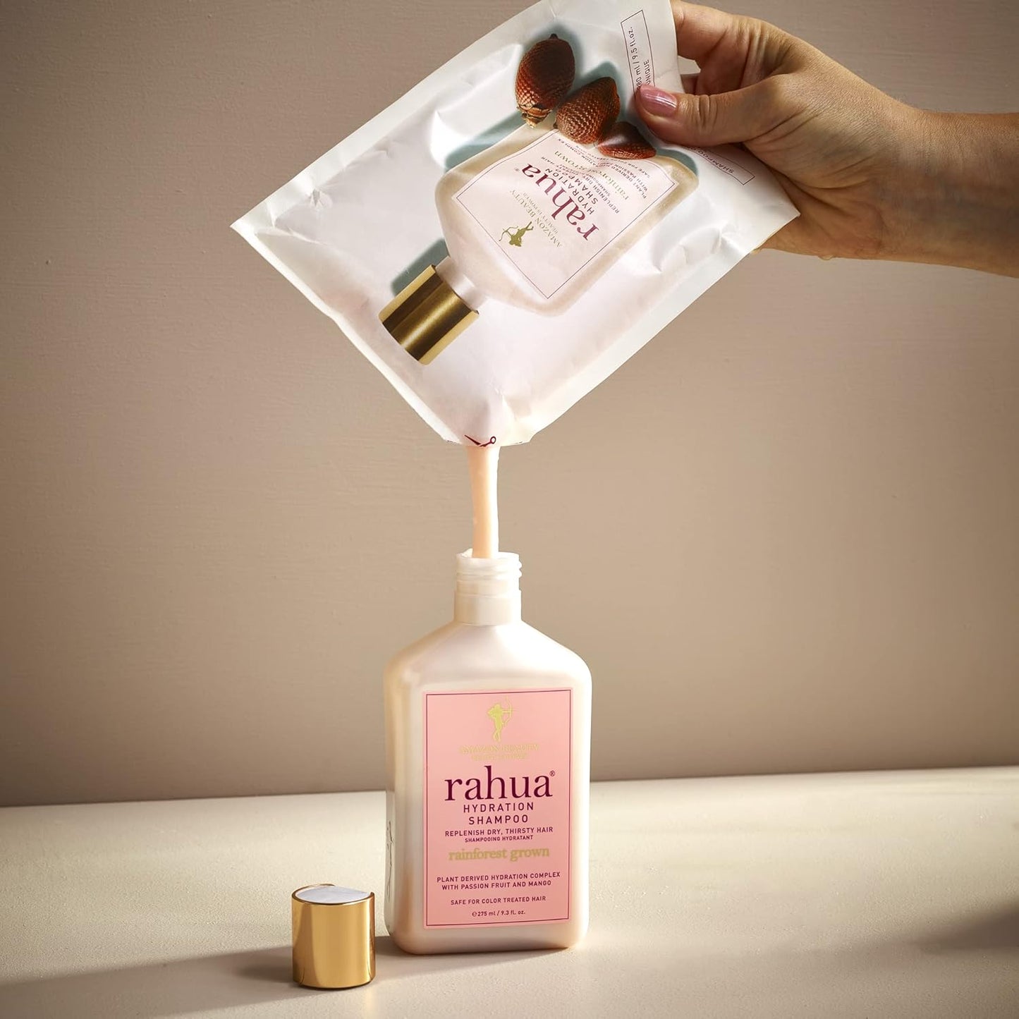 Rahua Hydration Shampoo Refill, 9.5 Fl Oz, Vegan Moisturizing Sulfate Free Shampoo for Dry Hair, Naturally Infused, Plant Powered Ingredients, Mango, Passion Fruit, Hair Care for Frizz, Scalp Care