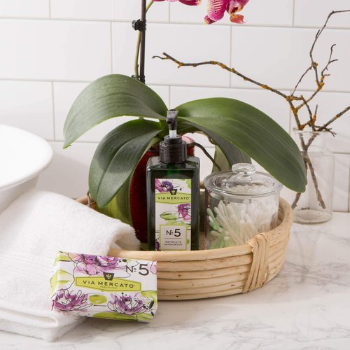 Via Mercato Liquid Soap, Shea Butter Enriched (12 oz), No. 5 - Waterlily & Sandalwood