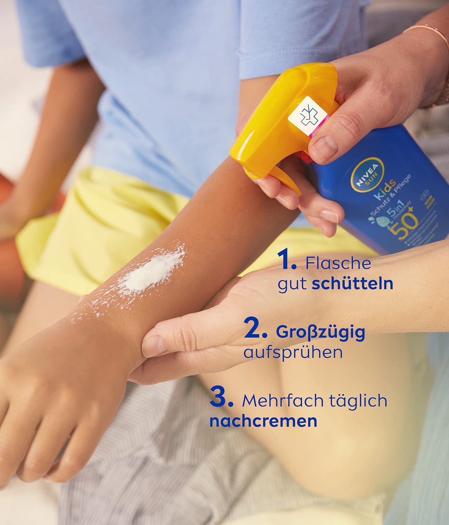 NIVEA SUN Kids Schutz & Pflege 5in1 Hautschutz LSF 50+ Sonnencreme (250 ml), hoher Sonnenschutz mit Bio-Mandelöl, extra wasserfestes Sonnenspray für empfindliche Haut