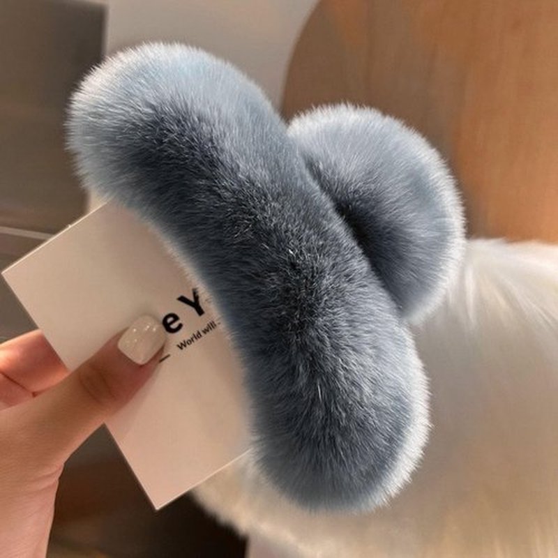papasgix Hair Claw Clips for Women, Large Faux Fur Hair Claw Clip for Women, Large Hair Clips Winter Fluffy Plush Hair Claw Clips Hair Accessories (Blue+Dark Pink)