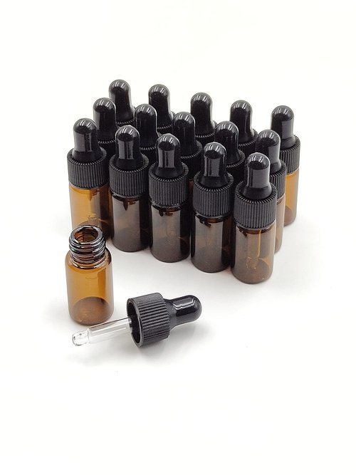 YYNGJCK 15Packs 5ml Tiny Amber Glass Mini Dropper Bottles for Essential Oils, Cosmetics, and Liquid Small Empty Travel Sample Vials with Dropper and Black Caps