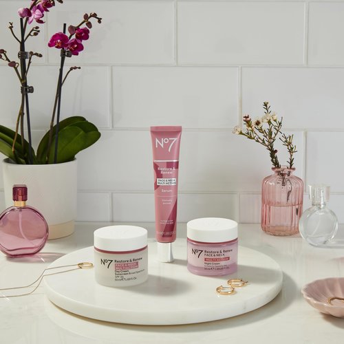 No7 Restore & Renew Multi Action Face & Neck Night Cream - Collagen Peptide Anti Aging Face Cream - Hydrating Hyaluronic Acid Night Cream - Shea Butter + Vitamin E Skin Firming Night Cream (50ml)