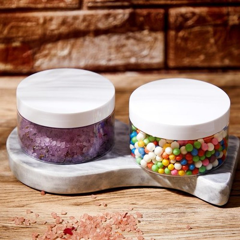Dandat 24 Pcs Plastic Jars with Lid and Label PET Cosmetic Containers Leak Proof Empty Cosmetic Jars Refillable Storage Travel Jars for Lotion Cream Gel Powder Ointment(Clear with White Lid,8 oz)
