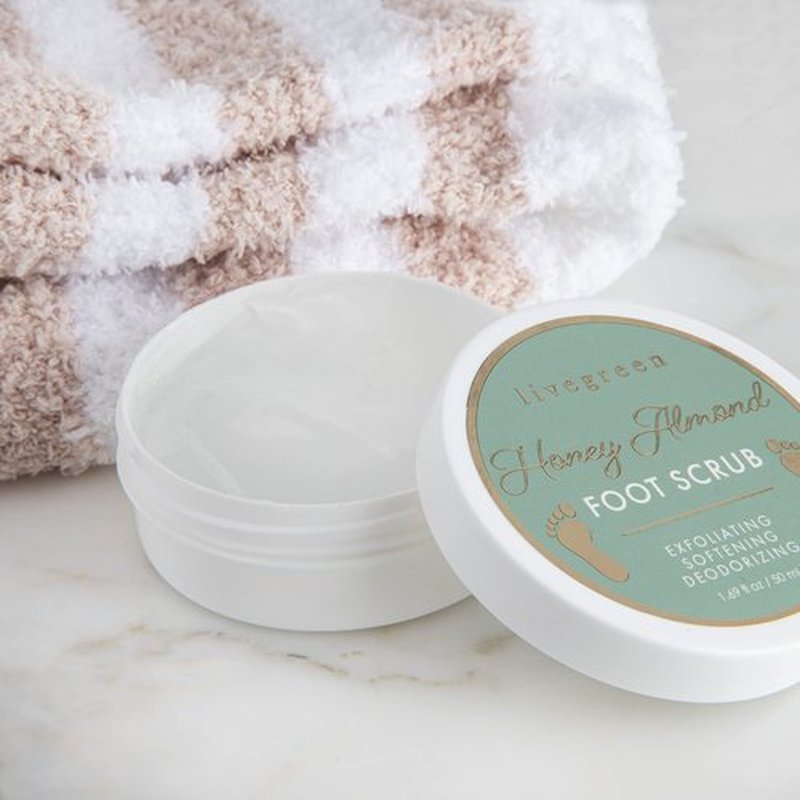 Live Green Bath and Body Present Set- Foot Spa Set with Fuzzy Socks, Lotion, and Scrub, Honey Almond