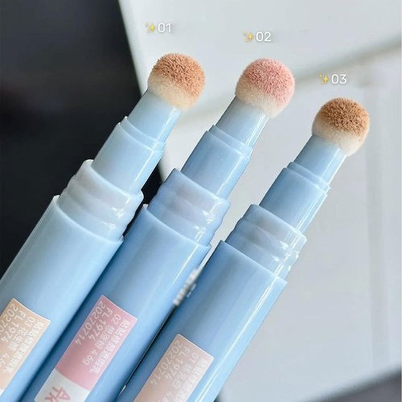 Concealer Pen, Liquid Concealer With Sponge Head, Makeup Facial Highlighter, Stay Long Lasting Moisturizing, Liquid Create Flawless Makeup (02#, 1 Ounce (Pack of 1))
