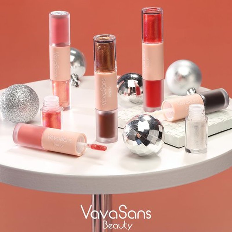 VavaSans Pink Peach Matte Liquid Lipstick with Pink Clear Glitter Lip Gloss 2 In 1 Dual Ended Highly Pigmented Long Lasting Non Sticky Transfer Proof High Shine Finish Makeup for Girls and Women