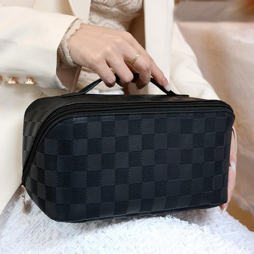 MINGRI Large Capacity Travel Cosmetic Bag for Women,Portable PU Leather Checkered Makeup Bag Water Resistant,Flat Open Multifunctional Storage Toiletry Bag with Divider and Handle (Grid-Black)
