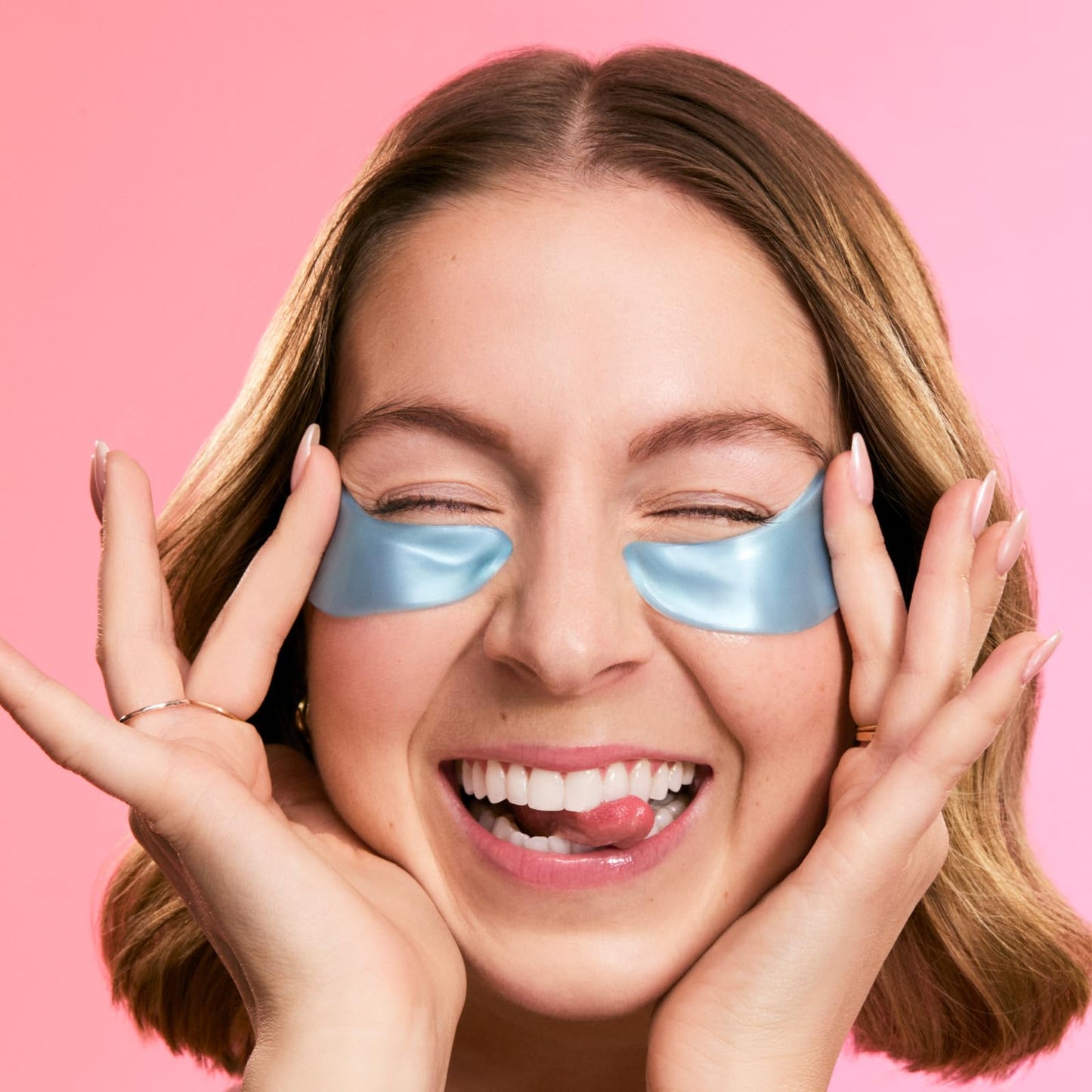 grace & stella Award Winning Under Eye Mask Reduce Dark Circles, Puffy Eyes, Undereye Bags, Wrinkles, Gel Under Eye Patches, New Mom Gifts - Vegan Self Care (48 Pairs, Blue)