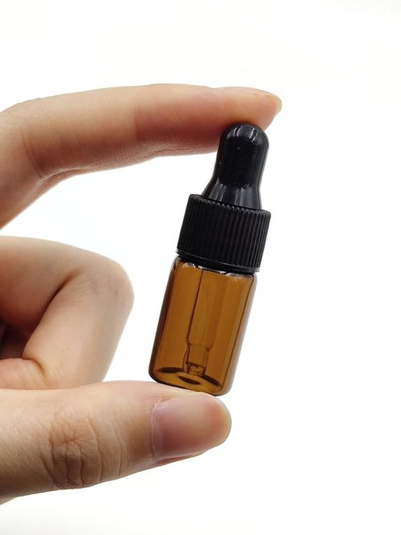 YYNGJCK 15Packs 5ml Tiny Amber Glass Mini Dropper Bottles for Essential Oils, Cosmetics, and Liquid Small Empty Travel Sample Vials with Dropper and Black Caps