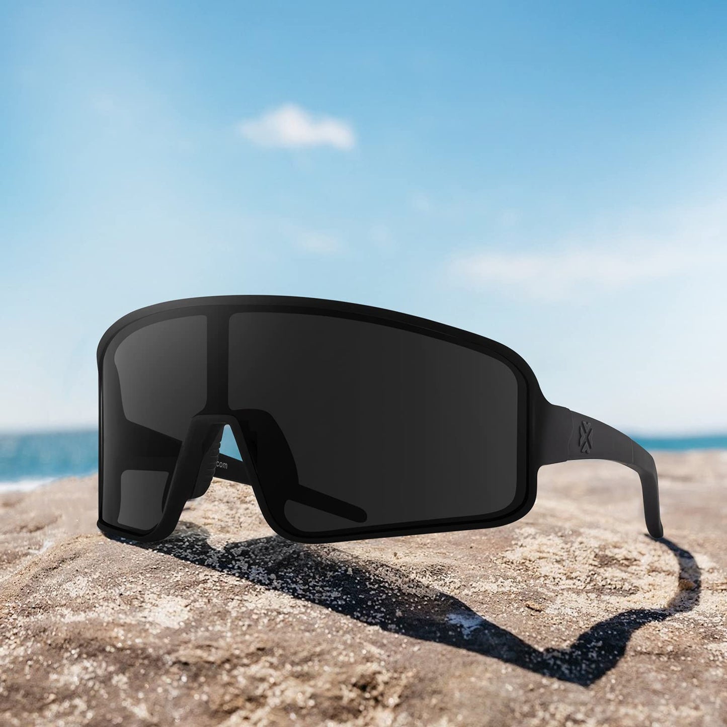 MAXJULI Polarized Sunglasses for Men Women, Windproof Outdoor Sports Cycling Running UV400 Protection Sun Glasses (Black/Gray Lens)