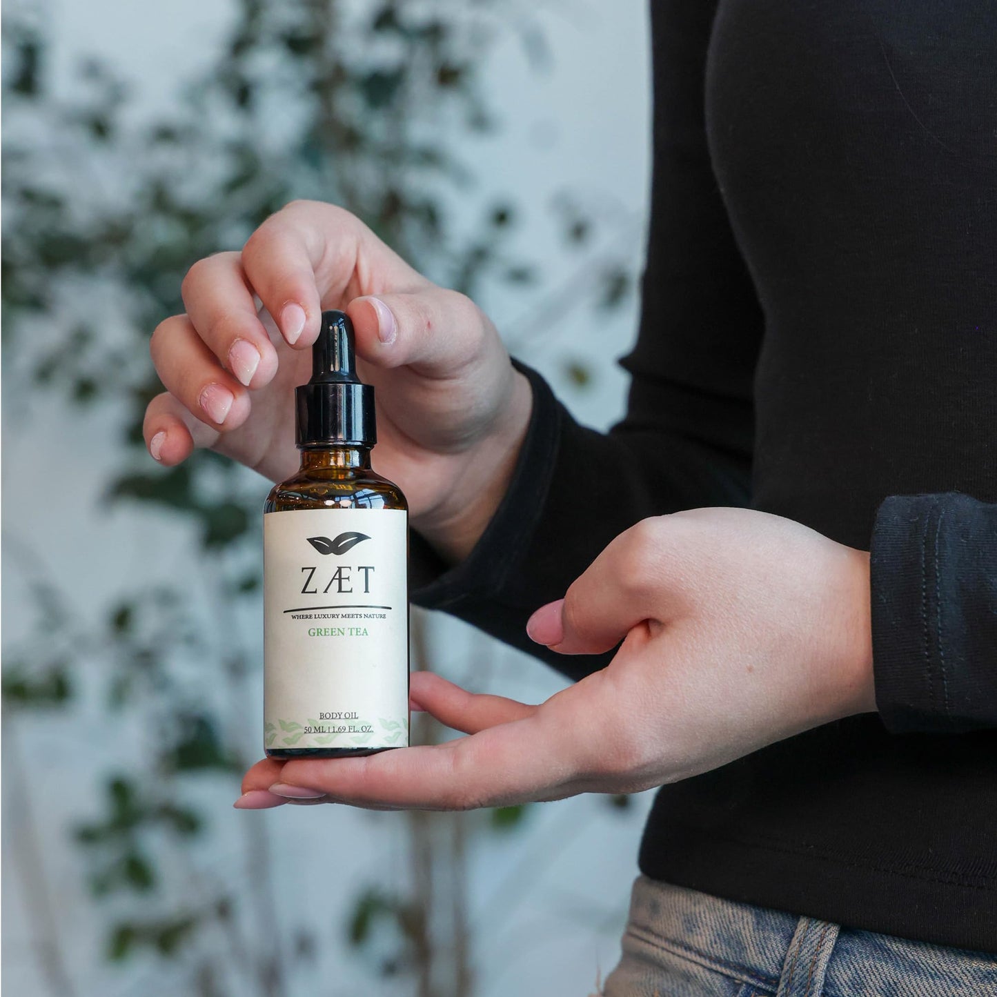 ZAET Green Tea Scented Body Oil 50 ml – After Shower Use – Ultra-Moisturizing with a Fresh, Refined Fragrance – Helps Improve Skin Elasticity – Essential Skin Care for Men & Women
