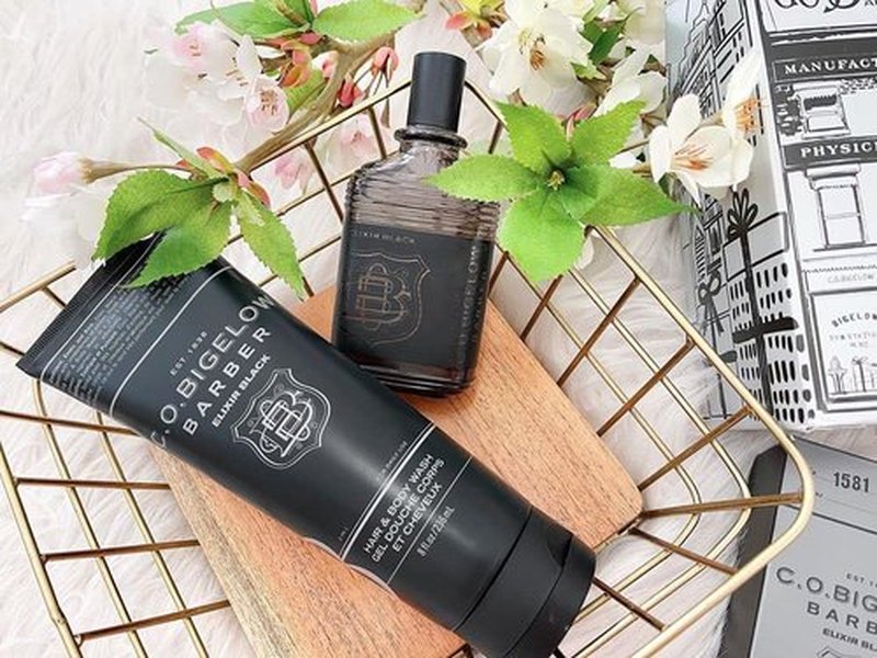 C.O. Bigelow Men's Hair and Body Wash, Elixir Black, No. 1605, 8 fl oz, Mens Body Wash & Shampoo, Musk & Vanilla Moisturizing Mens Shampoo & Body Cleanser