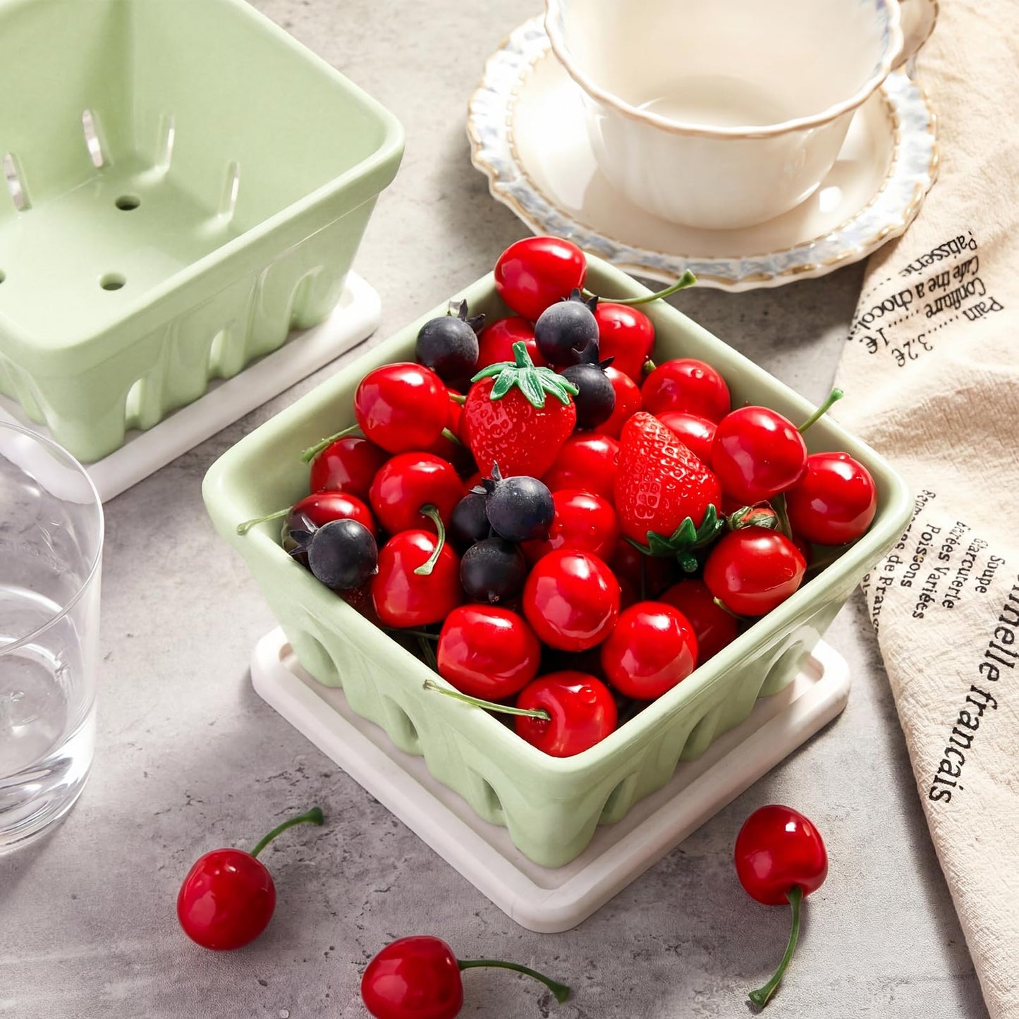 LemonRoad 3 Pcs Ceramic Berry Basket, 5.7" Square Fruit Bowl Colander Container with 1 Coaster 1 Sandpaper for Strawberry Grape Farmhouse Kitchen Decor, Summer BBQ Party Supplies(Light Green)