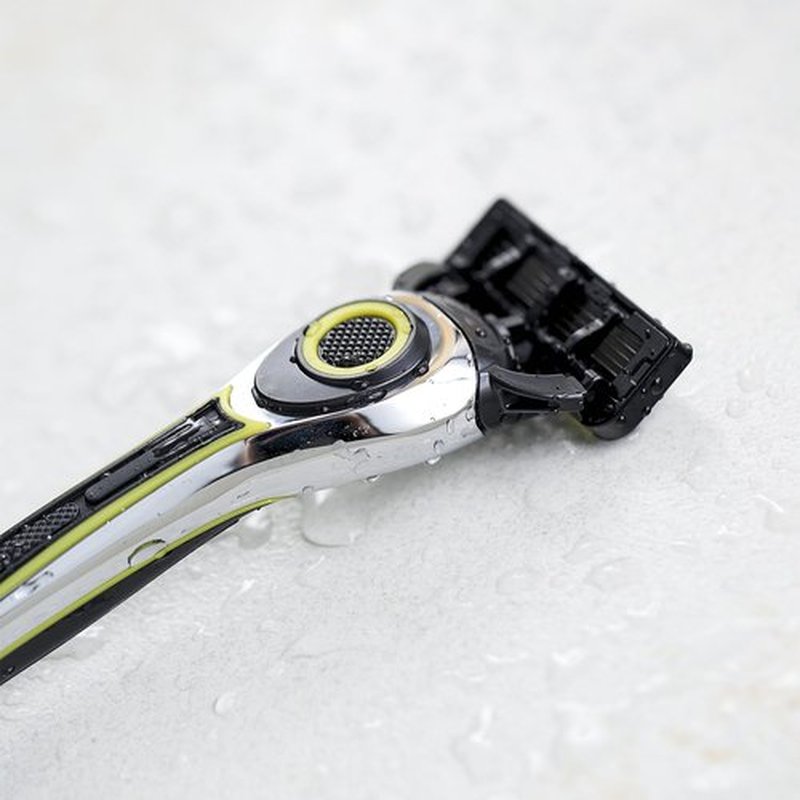 TopTech ULTRA 5 Razors for Men - Manual Shaving Razor with Replaceable Cartridges (Handle + 1 Blade Refill) - 5-Blades Technology - Easy Glide Design - Fits Gillette Fusion - Soft Shave - Super Sharp