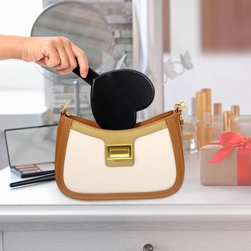 Heart-Shaped Handheld Mirror with Handle, Portable Travel Makeup Hand Mirror Decorative Mini Heart Cosmetic Lash Mirror for Women Girls Valentine's Day (Black)