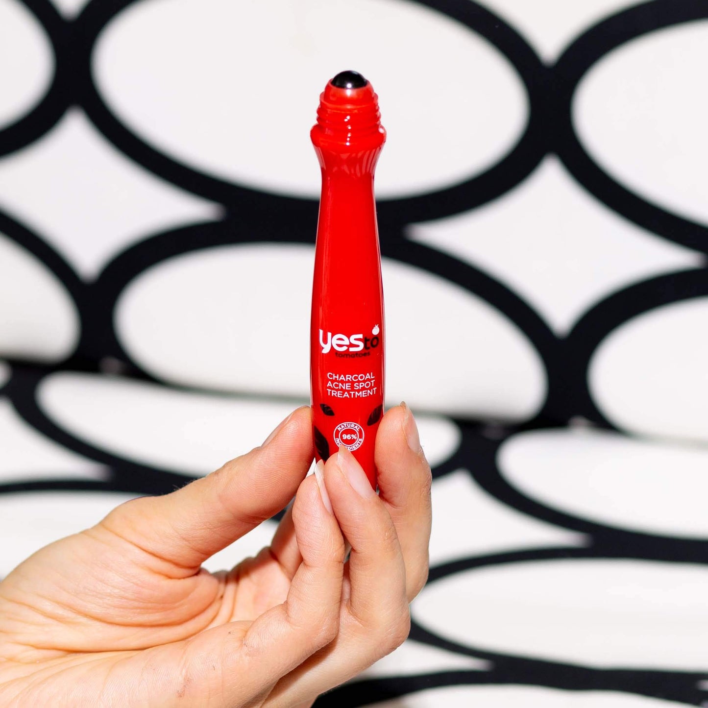 Yes To Tomatoes Spot Treatment, Detoxifying Formula To Help Banish Pimples While Reducing Redness, With Salicylic Acid & Charcoal, Natural, Vegan &CrueltyFree, 0.5 Fl Oz