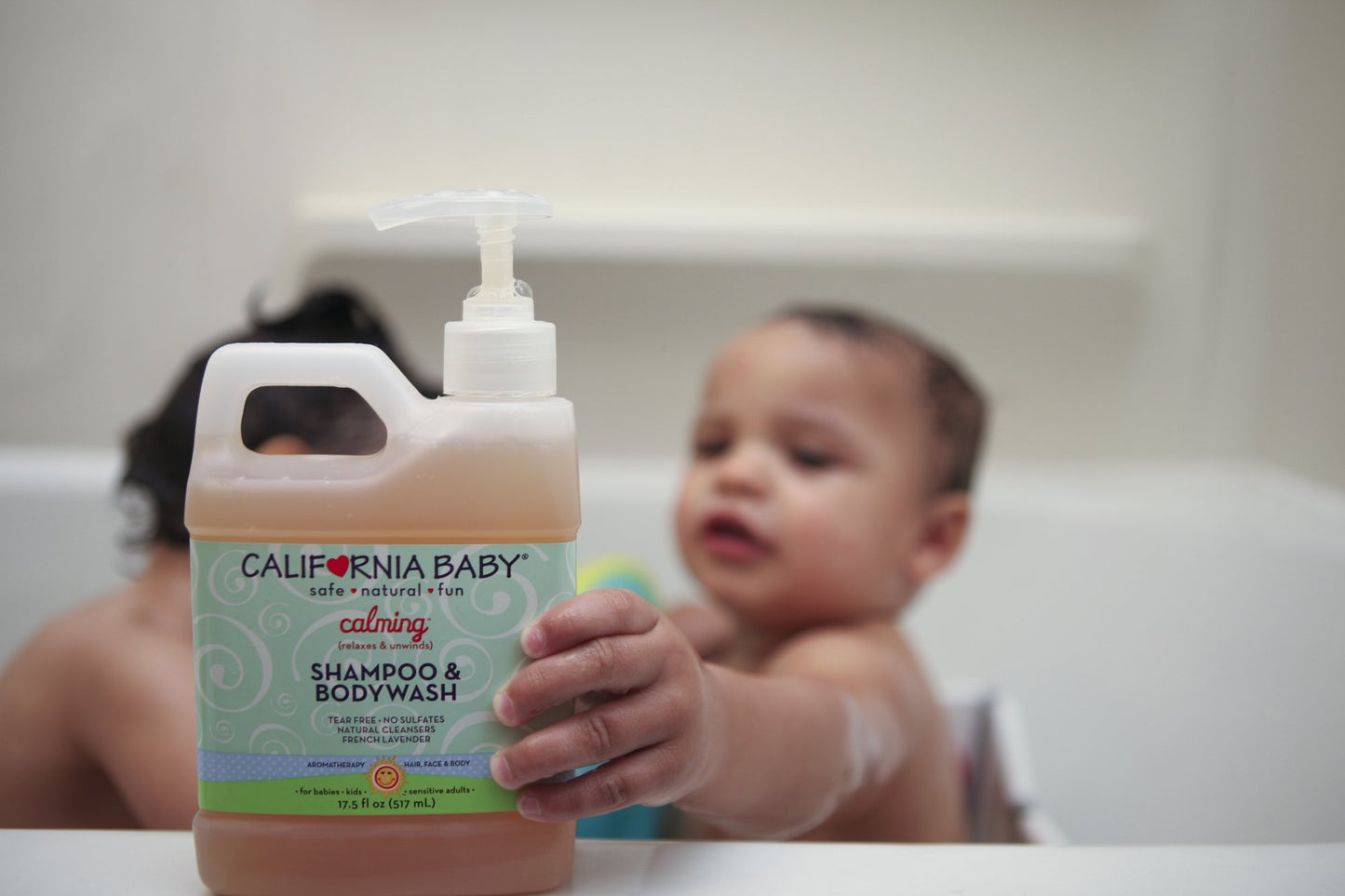 California Baby Calming Baby Shampoo and Body Wash, 17.5-Ounce Bottles (Pack of 2)