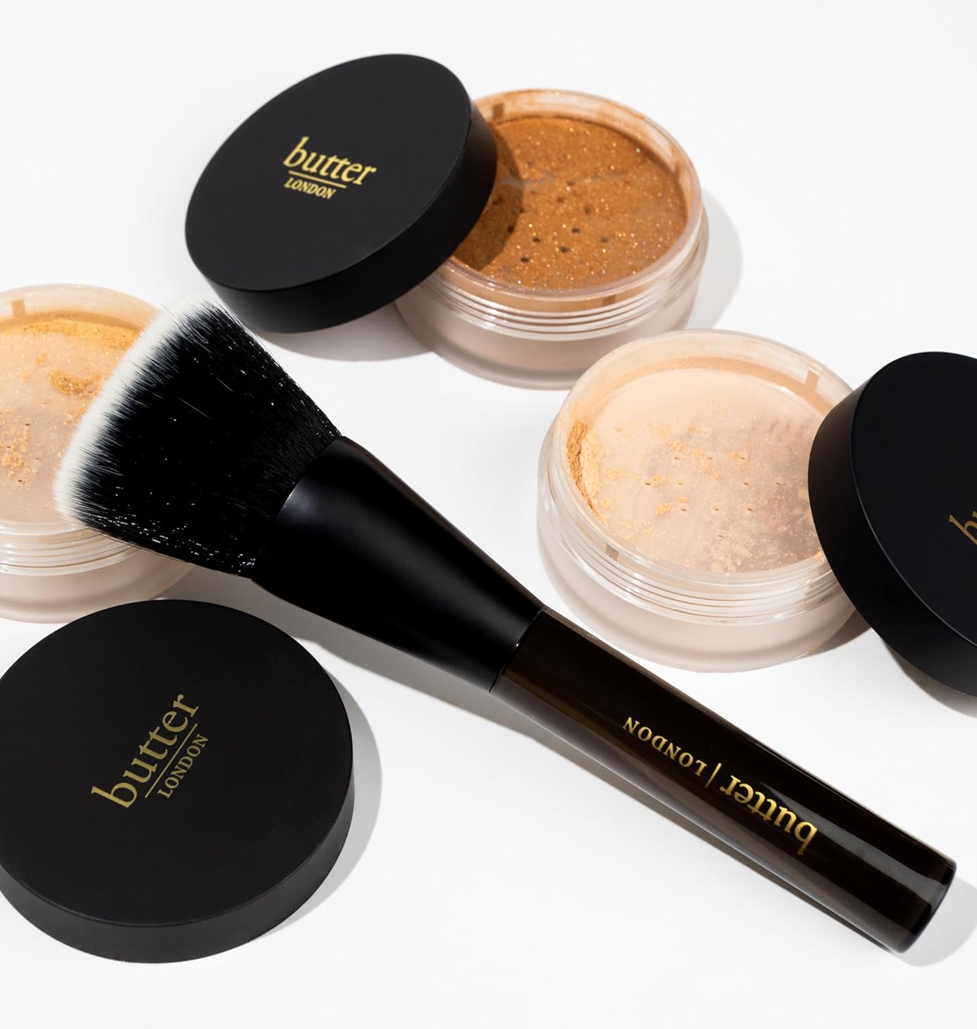 butter LONDON LumiMatte Blurring Setting Powder - Flawless Finish & Long-Lasting Wear