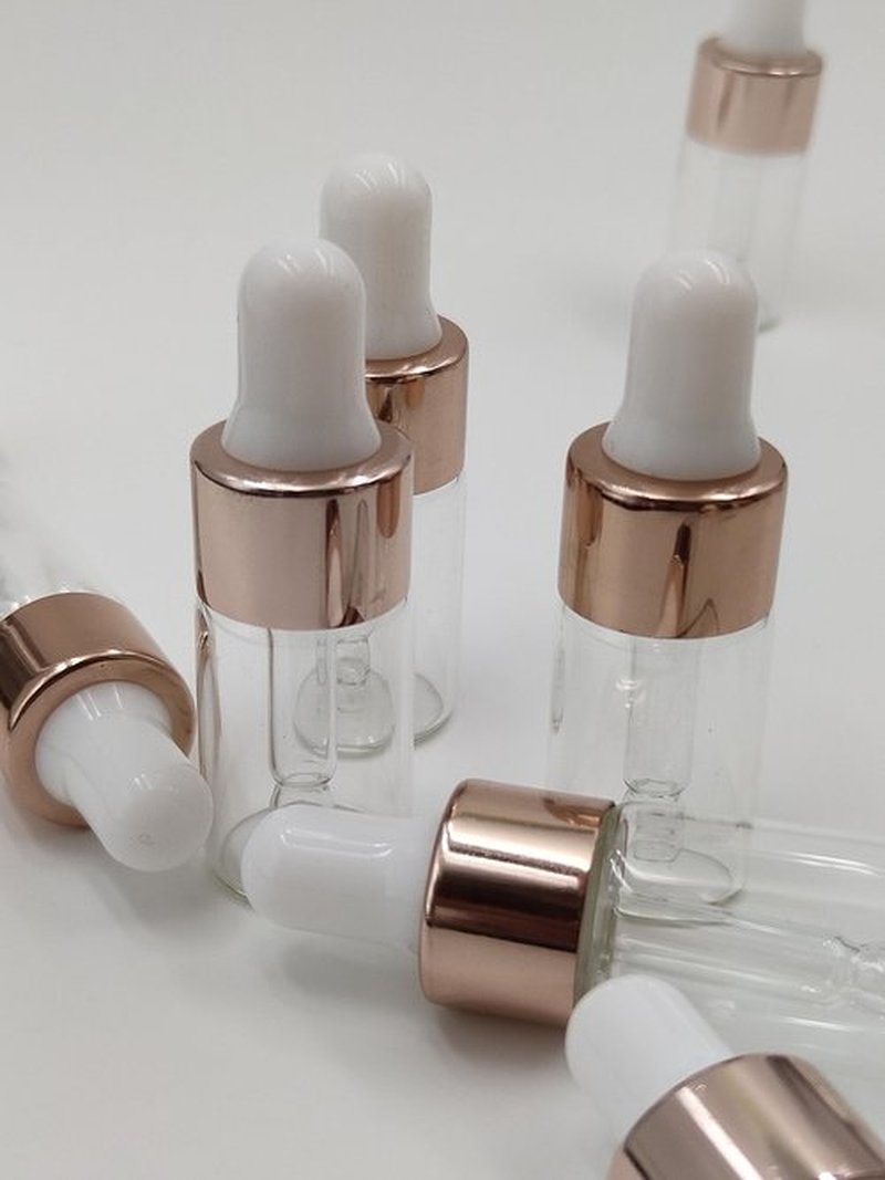 YYNGJCK 15Packs Sample Glass Dropper Bottles for Essential Oils, Mini Glass Vials Perfume Aromatherapy Cosmetic Liquid Containers With Glass Eye Dropper (3ml)