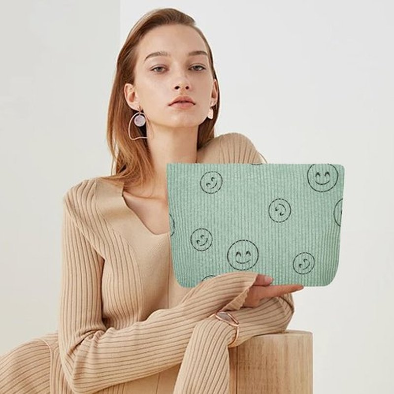 Wudimeitt Cosmetic bag Makeup bag Preppy Cute Corduroy Toiletry bag for women travel essentials (greengreen)