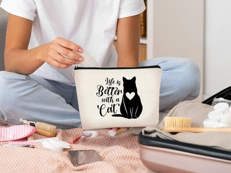BARPERY Cat Mom Gifts Cat makeup bag,Gifts for Cat Lovers,Small Cats Cosmetic Bags,Birthday Valentine's Day Gifts for Women Cat Moms Teen Girls Daughter Sister,Life is Better with Cat
