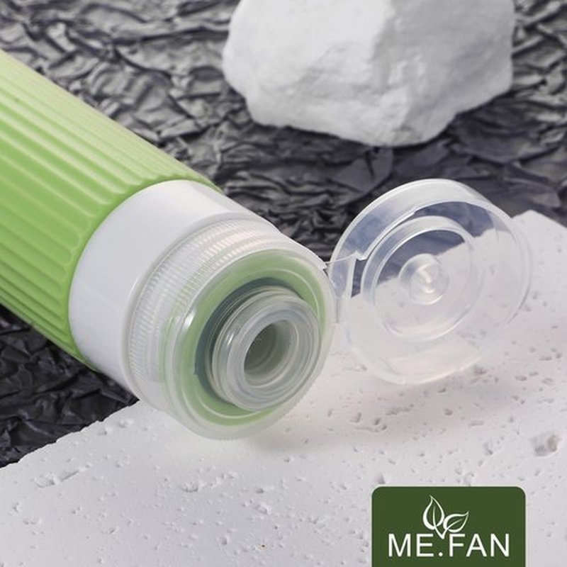 ME.FAN Travel Bottles for Toiletries, TSA Approved 3oz Silicone Travel Size Containers/Portable Split Bottle, Travel Accessories for Conditioner, Shampoo, Lotion - 4 Pack Bright