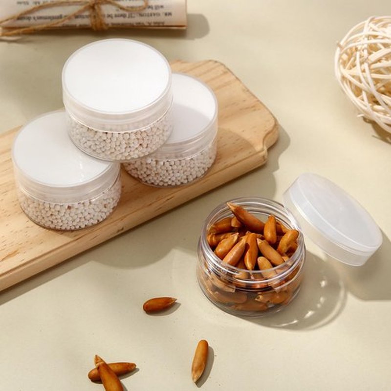 Patelai 4 Pieces Round Clear Wide-mouth Leak Proof Plastic Container Jars with Lids for Travel Storage Makeup Beauty Products Face Creams Oils Salves Ointments DIY Making or Others(Clear,1 Ounce)