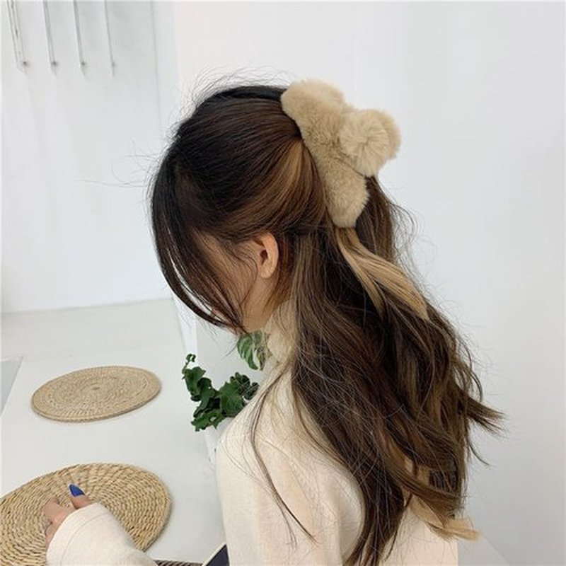 papasgix Hair Claw Clips for Women, Large Faux Fur Hair Claw Clip for Women, Large Hair Clips Winter Fluffy Plush Hair Claw Clips Hair Accessories (Dark Coffee+Milk Tea)