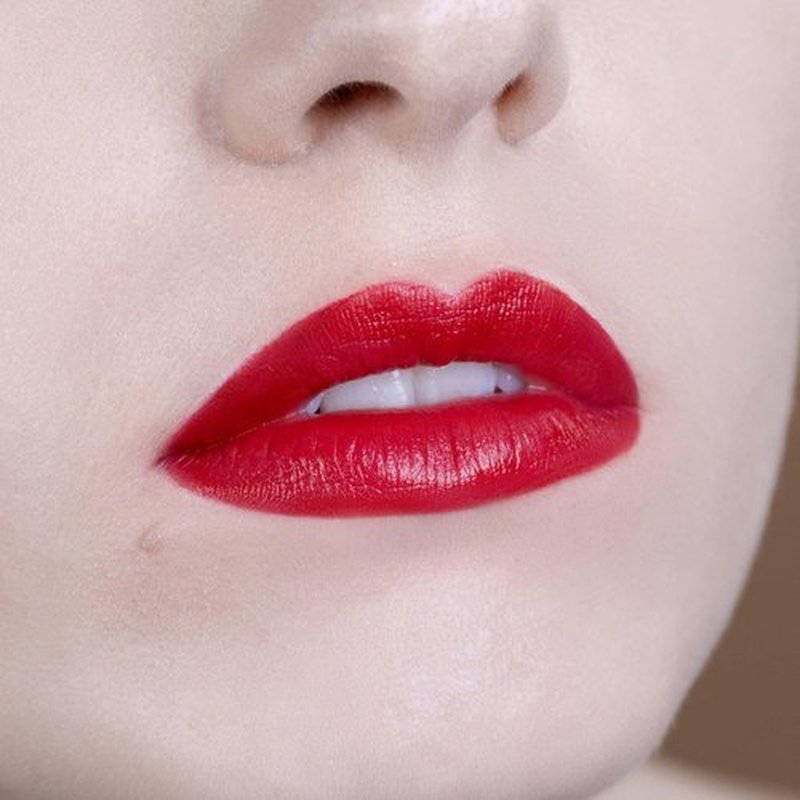 OFIR Longwear Demi-Matte Lip Line | Smudge-Proof, Easy Glide, Hydrating, Long-Lasting Color, Precise Application, Cool Red Lip Liner Pencil for Defined Lips | 0.042 OZ