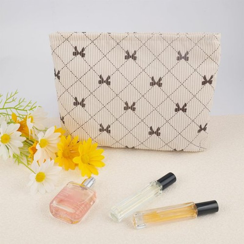 ZLFSRQ Corduroy Makeup Bag for Women Preppy Large Capacity Cosmetic Bag Travel Toiletry Organizer Pouch for Purse Zipper Makeup Brushes Storage Tote Bag Cute Y2K Aesthetic Essentials Bag（Khaki Bow）