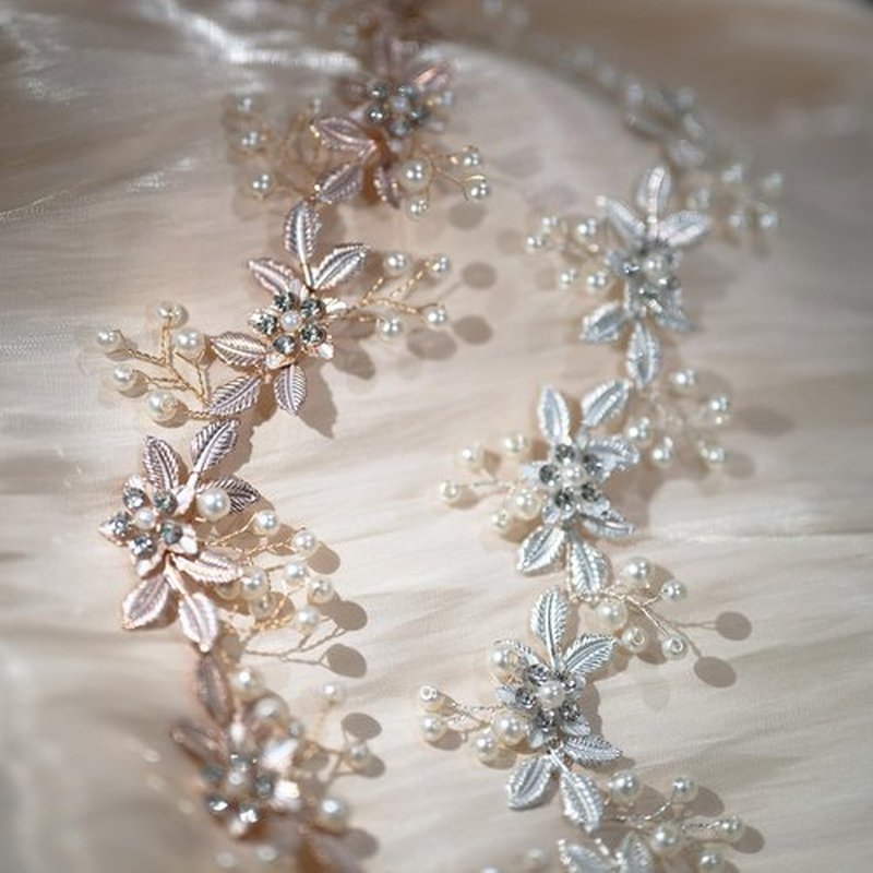 LEMOXIVI Wedding Headpiece for Bride Flower-Leaf Bridal Headband Pearl Hair Accessories for Flower Girl Bridesmaid, Gold
