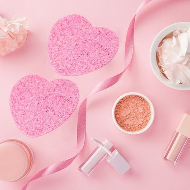 150-Count Heart Shape Compressed Facial Sponges, 100% Natural Cosmetic Spa Sponges for Facial Cleansing for Daily Facial Cleansing, Exfoliating Mask, Makeup Remover. Ideal for Home and Travel.