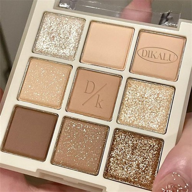 GHFCZOO Blooming Your Own Beauty Eyeshadow Palette, 9 Shades, Glitter and Matte Finishes (17#)