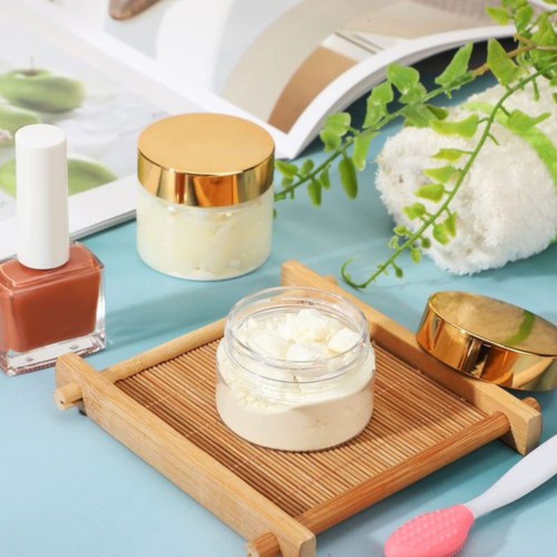 Patelai 4 Pieces Round Clear Wide-mouth Leak Proof Plastic Container Jars with Lids for Travel Storage Makeup Beauty Products Face Creams Oils Salves Ointments DIY Making or Others (Gold,1 Ounce)