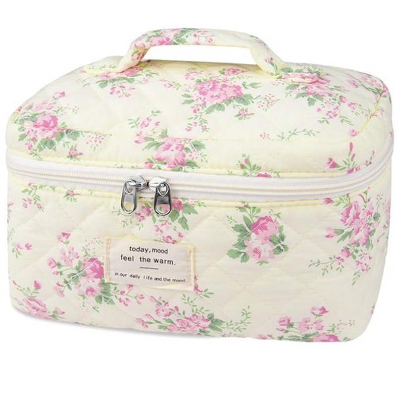 Large Travel Quilted Makeup Bag for Women,Big Floral Cotton Cosmetic Bag, Cute Coquette Aesthetic Floral Toiletry Organizer Bag (Pink pattern)