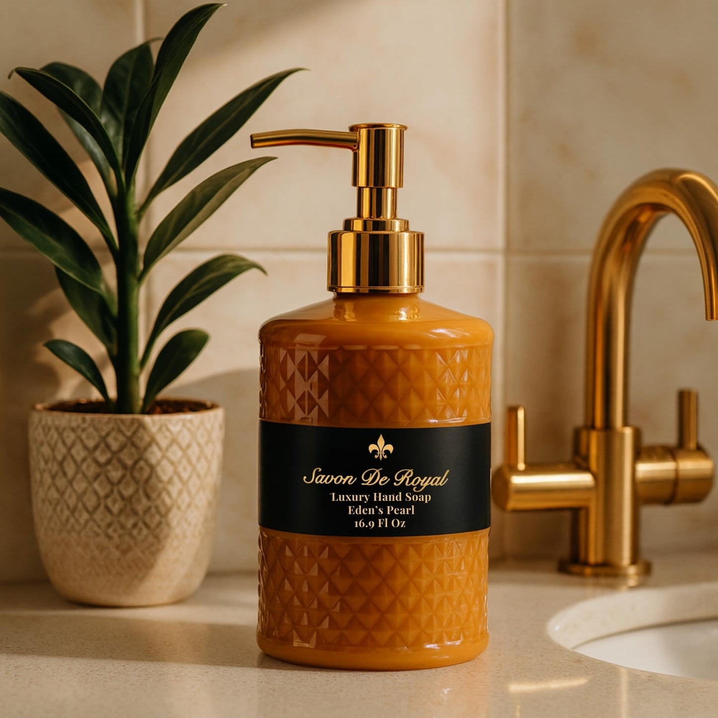 Savon De Royal Luxury Liquid Hand Soap, Jasmine Scent, Moisturizing Vegan Kitchen & Bathroom Soap for Hand Wash, Gentle & Nourishing Formula, Refillable Bottle 16.9 Fl Oz, Eden's Pearl