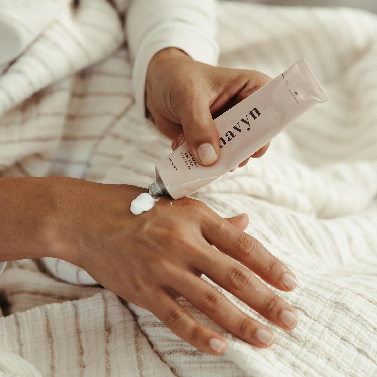 Havyn Comforting Collagen Hand Cream 1.4 oz 40 mL | Hand Cream for Dry Cracked Skin | Hand Lotion Travel Size | Non-Toxic Fragrance | Allergen-Free | Gluten-Free | Nut-Free | Vegan (1.4 oz, 001 Hope)