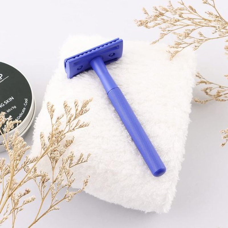 KINGHOOD Brass Single Blade Razor Safety Razor Metal Double Edge Razor One Blade Razor with 10 Blades Long Handle Weighted Eco-Friendly Reusable Razor