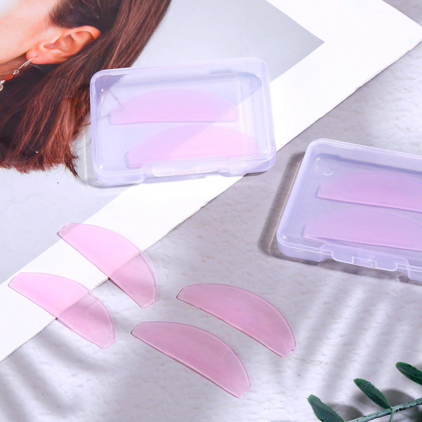8Pcs Lash Lift Shields Flat, 1mm Thin Korean Lash Lift Pads for Eyelash Straightening and Lifting Super Sticky Glueless Reusable Silicone Lashes Rods for Eyelash Perm Lamination Salon Use(Rose)