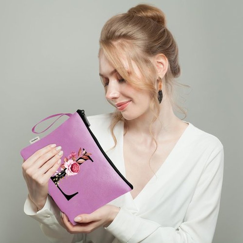 Vavabox A-Z Personalized Makeup Bag,Birthday Gifts for Women Mom,Gifts for Best Friend,Bride Bridesmaid Cosmetic bag (L, Purple)