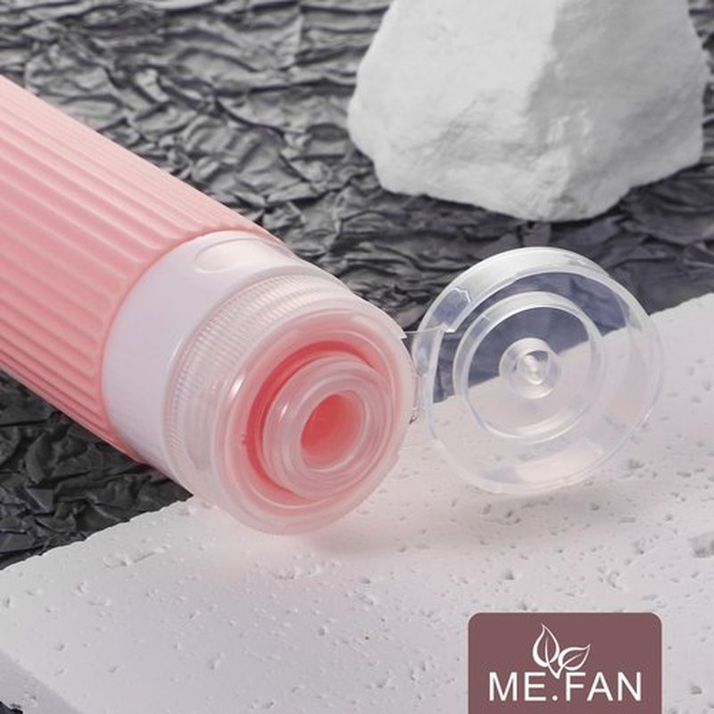 ME.FAN Travel Bottles for Toiletries, TSA Approved 3oz Silicone Travel Size Containers/Portable Split Bottle, Travel Accessories for Conditioner, Shampoo, Lotion - 4 Pack Pink