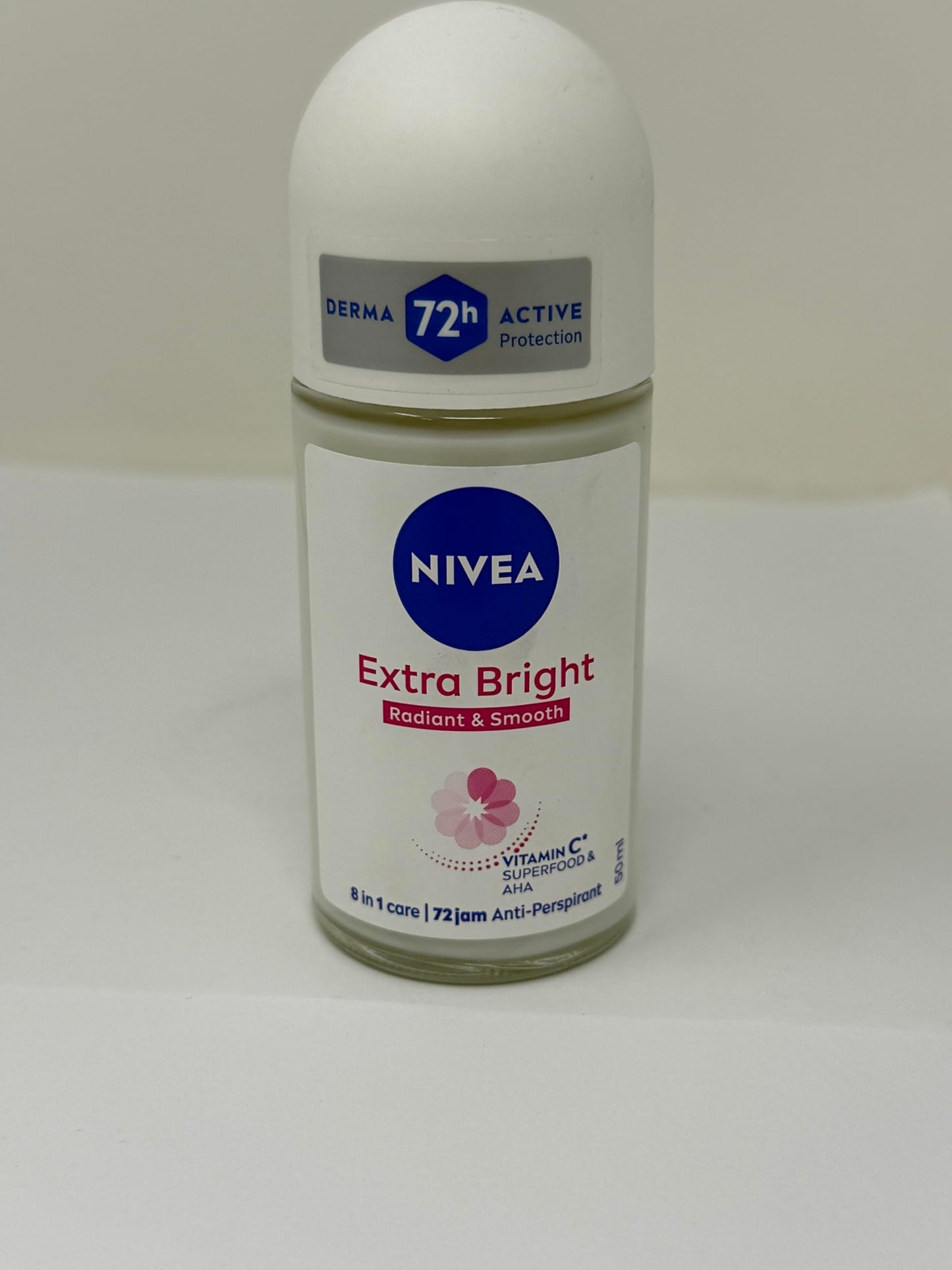NIVEA Extra Bright 8 Super Food Vitamin C Collagen Booster Underarm Roll-On Deodorant, Alcohol-Free, 72HR Odor Protection, Smooth & Bright Skin, 50ml, 1.69oz, Pack of 2